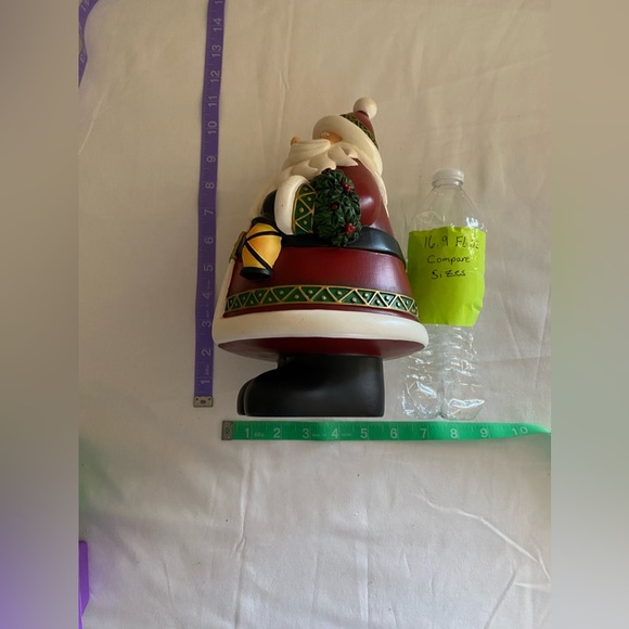 DECORATIVE SANTA FIGURINE, Holding A Toy Sack And A Lantern - Picture 7 of 8